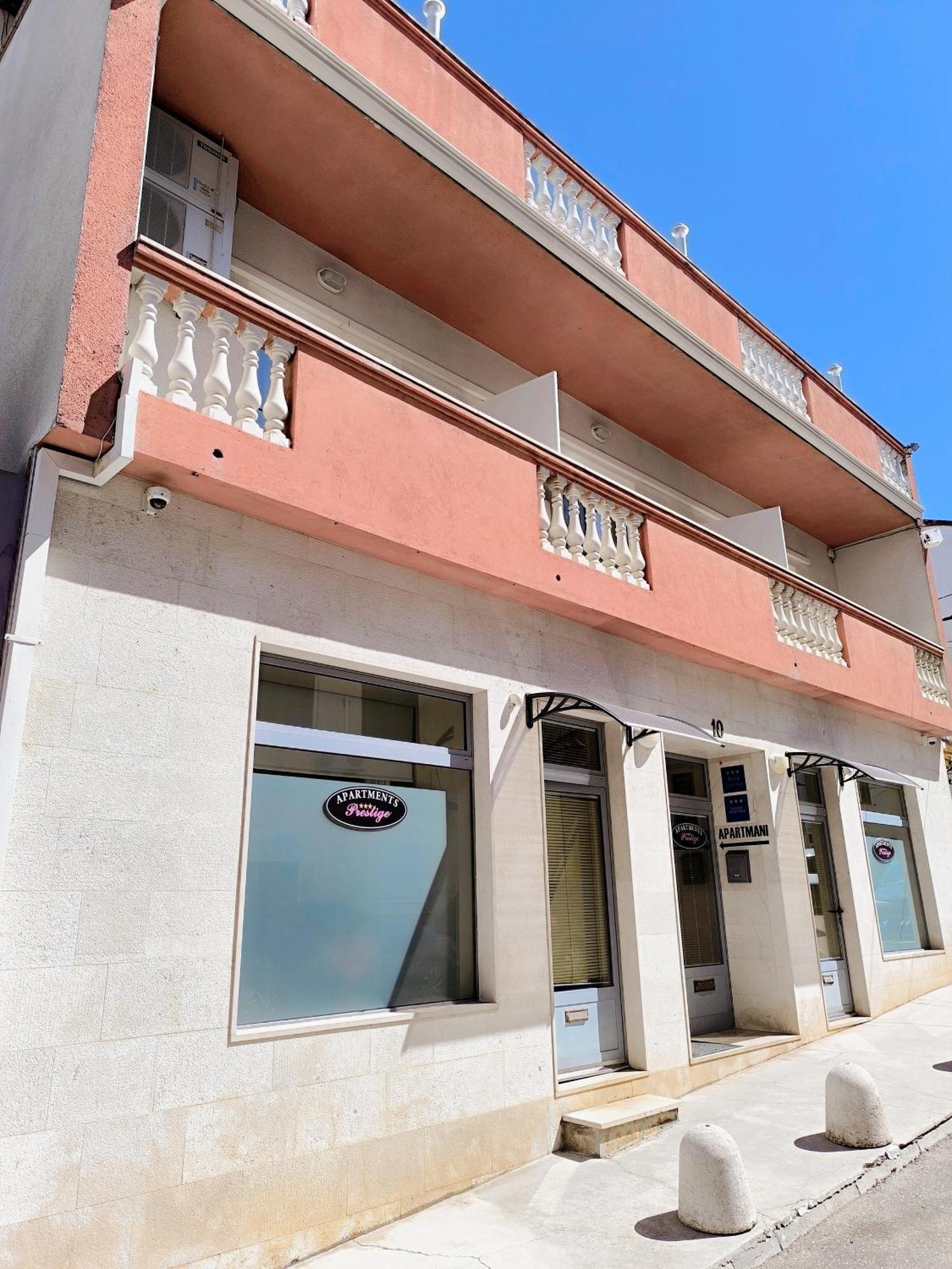 Prestige Apartments Zadar Bagian luar foto